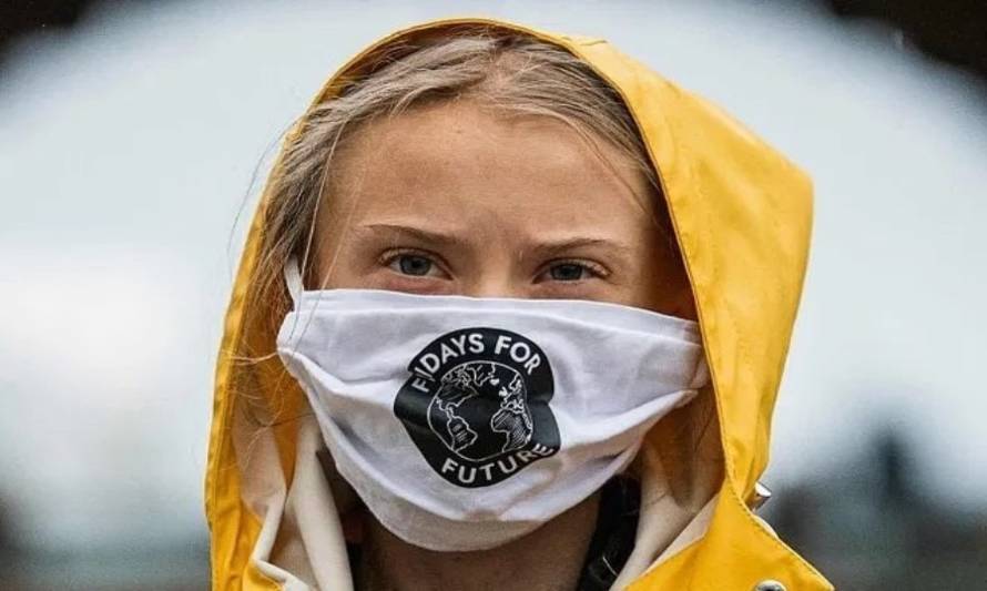 Greta Thunberg llama a los próximos alcaldes de Chile a declarar crisis climática 