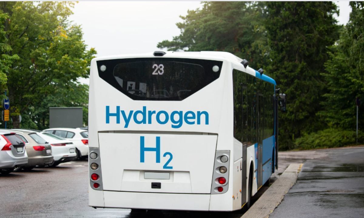 Primer bus a hidrógeno hecho en Chile podría entrar en funcionamiento en 2025